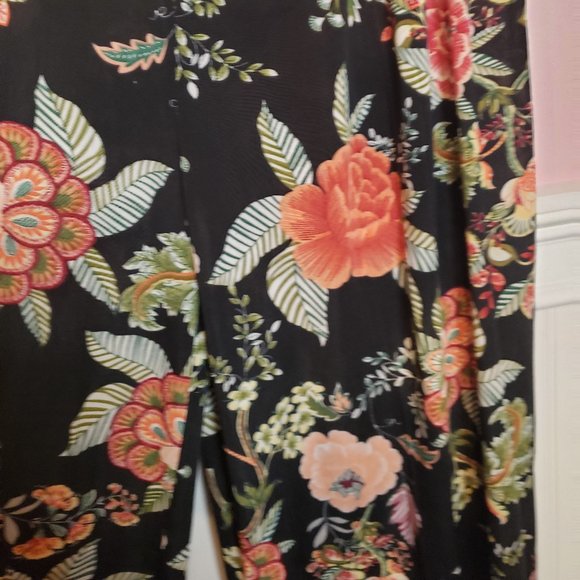 Comfy Floral Lounge Pants - Picture 3 of 3